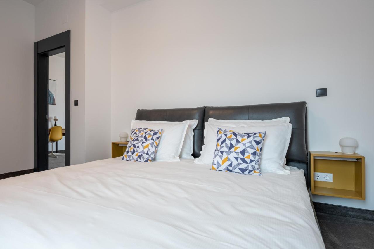Aparthotel Calvin Oradea Zewnętrze zdjęcie