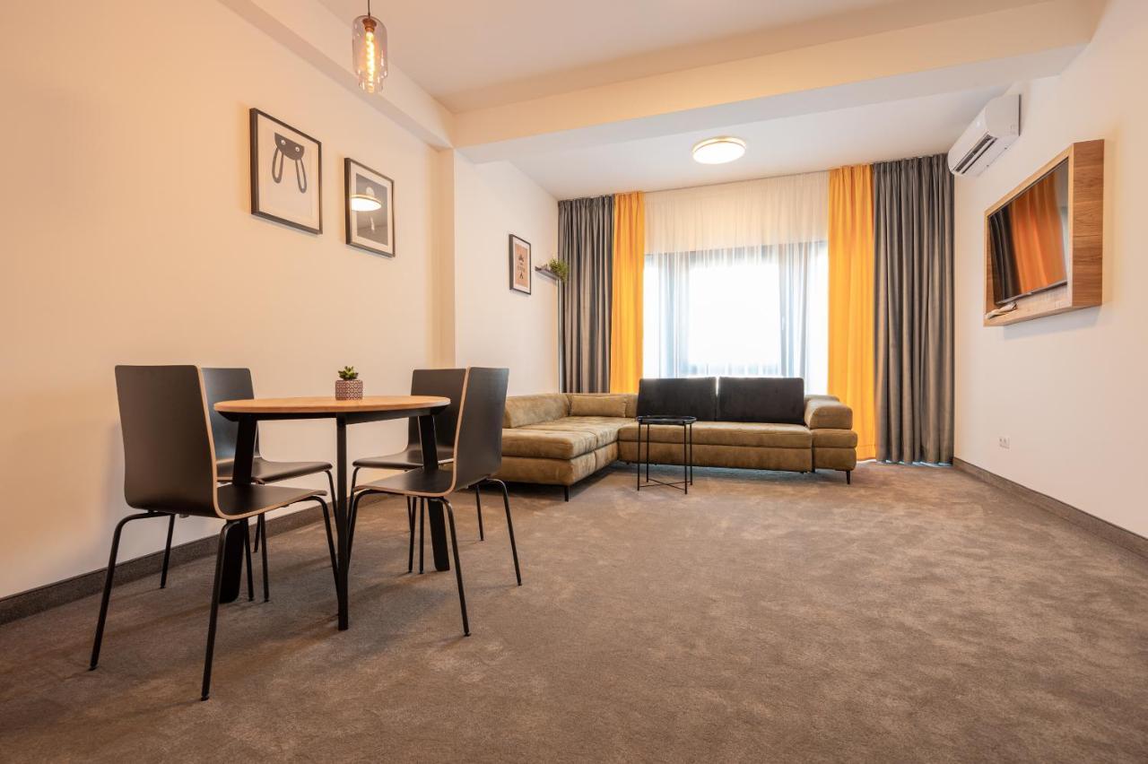 Aparthotel Calvin Oradea Pokój zdjęcie