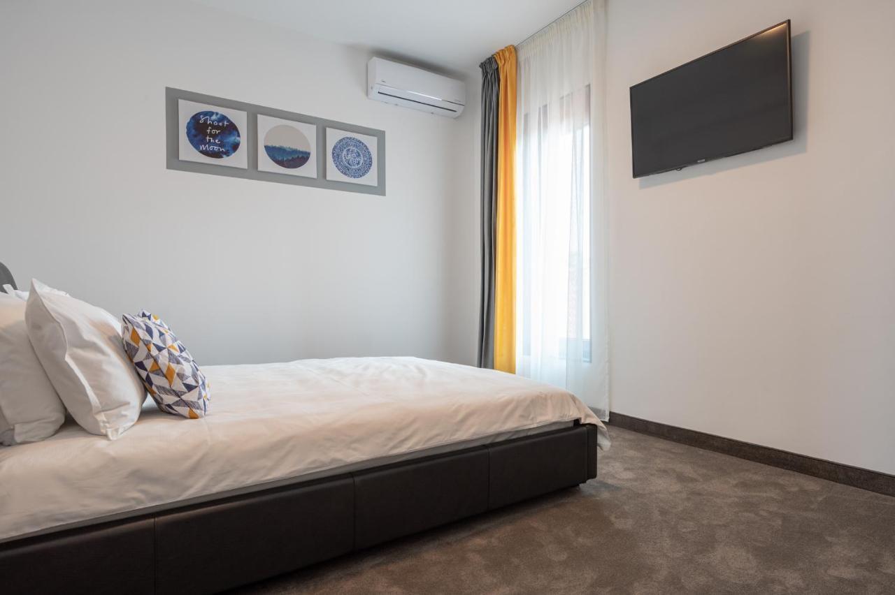 Aparthotel Calvin Oradea Zewnętrze zdjęcie