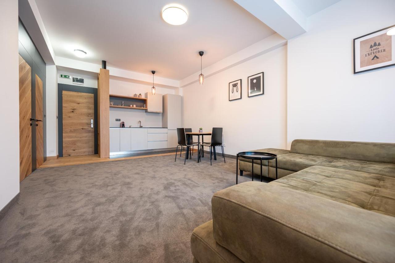 Aparthotel Calvin Oradea Zewnętrze zdjęcie